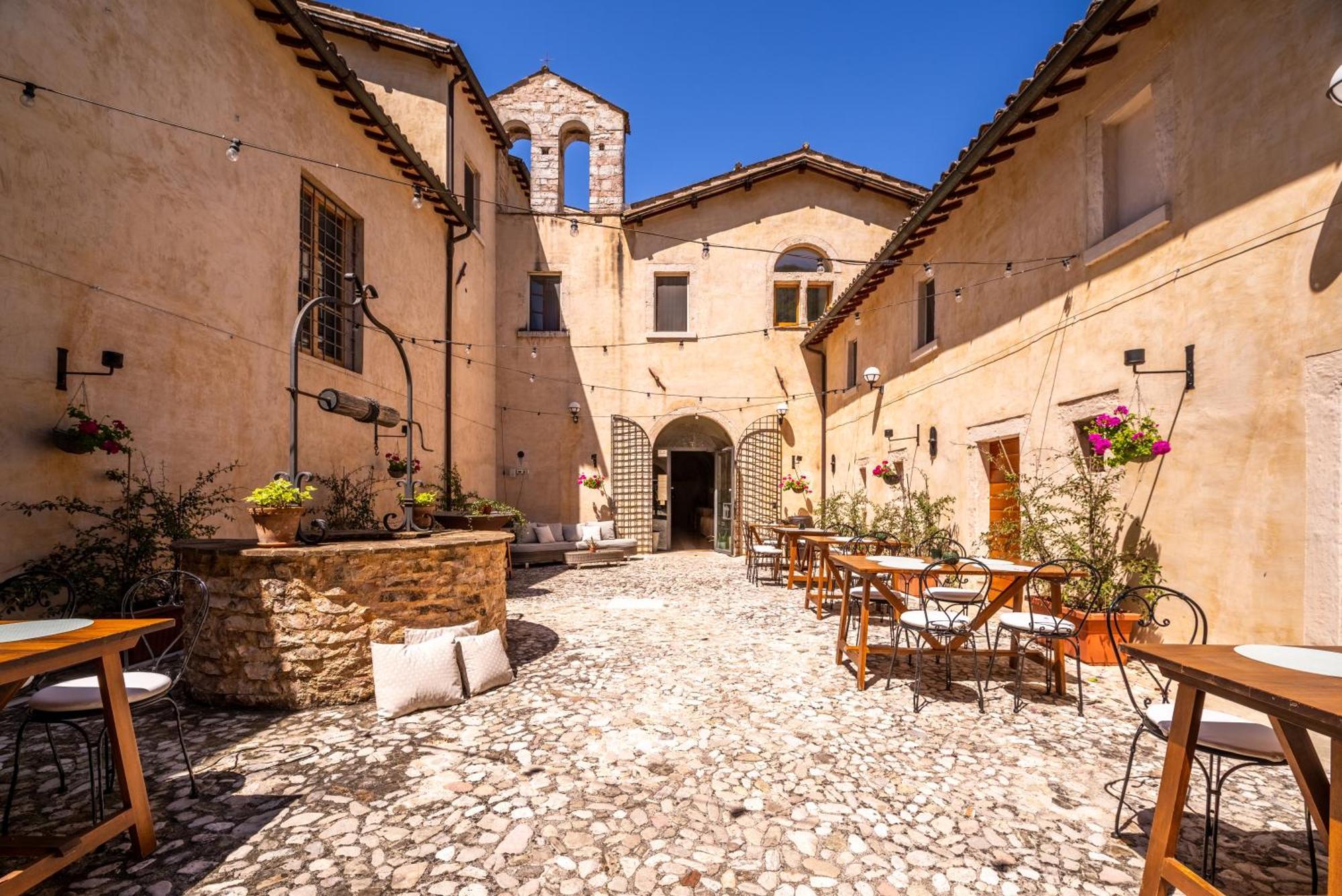 Ex Convento Santa Croce-Country Resort Sant'Anatolia di Narco Ngoại thất bức ảnh