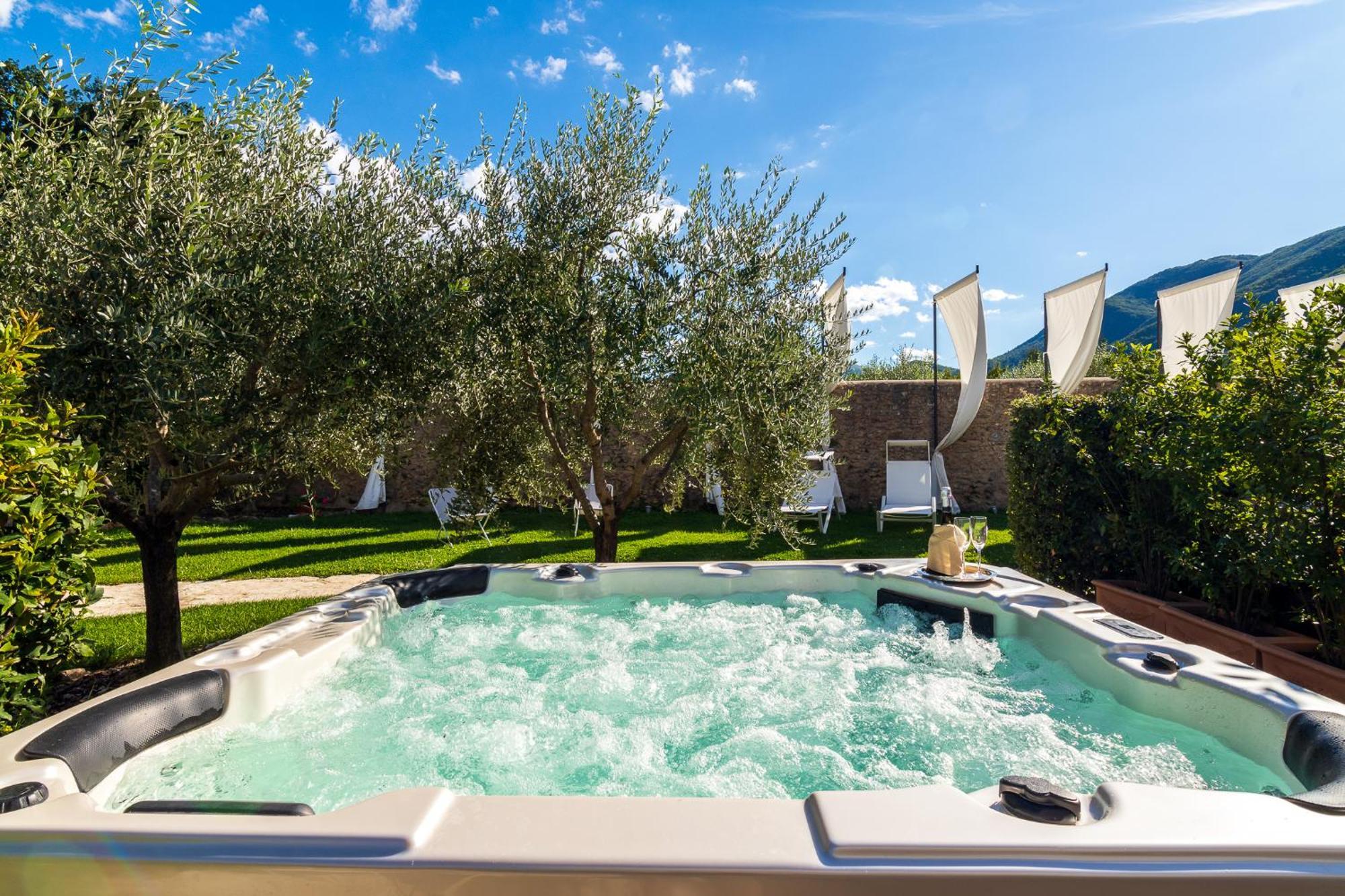 Ex Convento Santa Croce-Country Resort Sant'Anatolia di Narco Ngoại thất bức ảnh